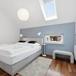 Stilvolle Im Historischen Zentrum Fuer 6 Personen Und Parkplatz Apartament *