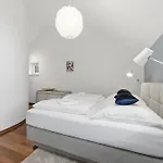 Apartament Stilvolle Im Historischen Zentrum Fuer 6 Personen Und Parkplatz