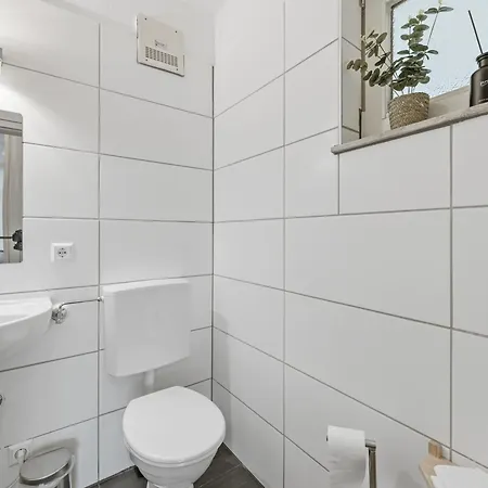 Stilvolle Im Historischen Zentrum Fuer 6 Personen Und Parkplatz *